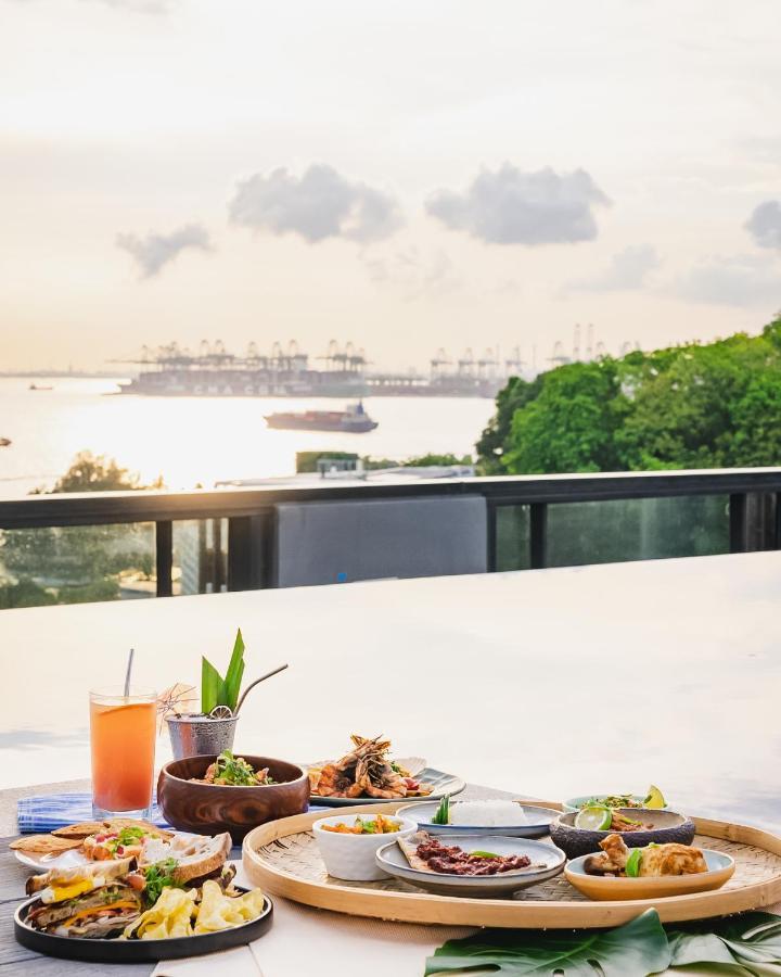 The Outpost Hotel Sentosa By Far East Hospitality (Adults Only) Singapore Eksteriør bilde View from the rooftop bar
